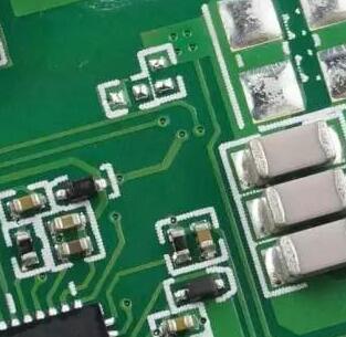 深圳風華貼片電容代理商：怎么判斷貼片電容漏電？